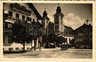 Sankt Johann in Tirol, Hauptplatz / main square, automobile, inn, church