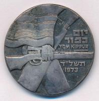 Izrael 1973. Jom Kippuri Háború 1973 / Az Amerikai Egyesült Államok segítsége az Ítéletnapi Háborúban kétoldalas ezüstözött bronz emlékérem, peremén 3 sorszámmal (35mm) T:1- kopott ezüstözés Israel 1973. Yom Kippur 1973 / U.S. help in Judgment Day War two-sided silver-plated bronze commemorative medallion with 3 serial number mark on the edge (35mm) C:AU worn silver plating