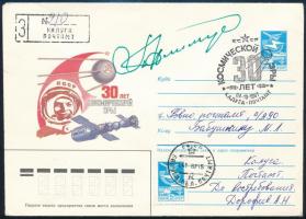 Pjotr Iljics Klimuk (1942- ) szovjet űrhajós aláírása emlékborítékon / Signature of Pyotr Ilyich Klimuk (1942- Soviet astronaut on cover