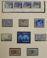 Térkép motívum gyűjtemény albumban, benne sorok és blokkok az egész világból. Főleg postatiszta anya...