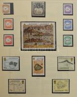 Térkép motívum gyűjtemény albumban, benne sorok és blokkok az egész világból. Főleg postatiszta anya...