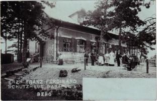 Perchtoldsdorf, Erzh. Franz Ferdinand Schutzhaus Parapluieberg / tourist house, inn, waiters and guests. Gastwirtschaft J. Fugger. photo (fl)