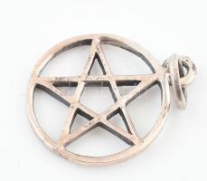 Ezüst(Ag) medál, jelzett, d: 2 cm, nettó: 2,4 g