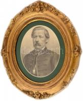 Arany János (1817-1882) portréja. Litográfia, papír. Biedermeier stílusú, aranyozott, üvegezett keretben, paszpartuban, 18x14 cm (külső méret: 34x29 cm)