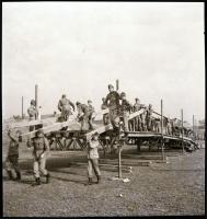 II. világháborús hidász katonák, 6 db fotónegatív, 6×6 cm