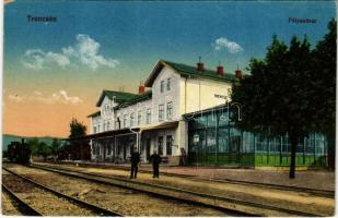Trencsén, Trencín; pályaudvar, vasútállomás, gőzmozdony, vonat / railway station, locomotive, train