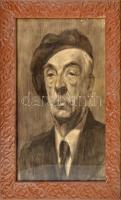 Kolár Nándor (?-?): Sapkás férfi portréja. Szén, papír, jelzett. Üvegezett, kissé kopott dekoratív fakeretben. 46,5x30 cm