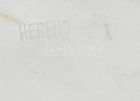 Herend Feliksz Edmundovics Dzerzsinszkij mellszobra (a szovjet politikai rendőrség vezetője). Fehár ...