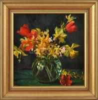Salamon György (1948-): Csendélet tulipánokkal. Olaj, farost, jelezve balra lent, hátoldalán autográf felirattal. Dekoratív fakeretben, 30x30 cm