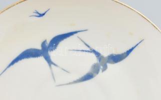 Herendi fecske mintás kávés csésze aljjal. MALÉV jelzéssel. Kézzel festett, jelzett, kopással