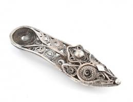 Ezüst (Ag) papucs formájú, filigrán bross 4,59 g