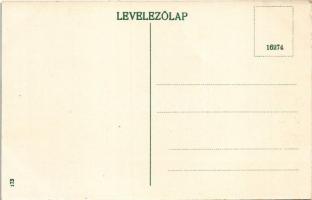 Pécs, Irgalmas utca, villamos, üzletek