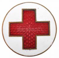 ~1940. Vöröskereszt zománcozott bronz jelvény JEROUSCHEK BPEST VÁCI UTCA 39. gyártói jelzéssel T:1- Hungary ~1940. Red Cross enamelled Br badge with JEROUSCHEK BPEST VÁCI UTCA 39. makers mark C:AU