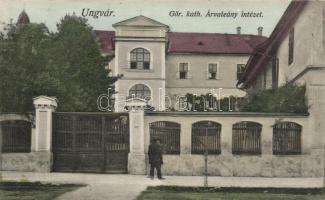 Ungvár institute
