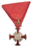 1869. "Ezüst Érdemkereszt vörös szalagon" karikán jelzett Ag kitüntetés mellszalagon, &quo...