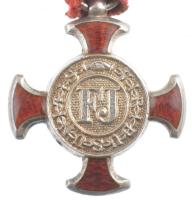 1869. "Ezüst Érdemkereszt vörös szalagon" karikán jelzett Ag kitüntetés mellszalagon, &quo...