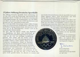 NSZK 1992. "Neckermann" Ffm emlékérem érmés bélyeges borítékon, alkalmi bélyegzővel T:PP