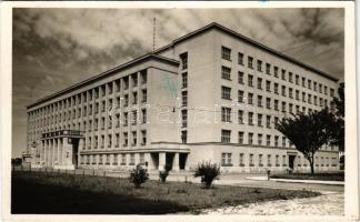 1943 Ungvár, Uzshorod, Uzhhorod, Uzhorod; kormányzói biztosi palota / government palace + Portó