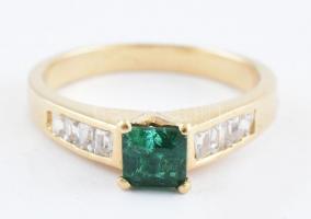 14k arany (Au) gyűrű smaragddal 0,5ct br 3 g, m: 51