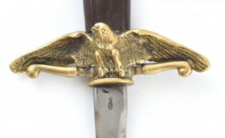 Horthy repülős tiszti tőr replika, magyar címeres beütővel a pengén. réz hüvely, kopott 36 cm