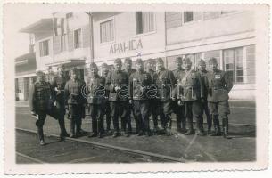 Apahida, Bruckendorf (Kolozsvár, Cluj); Magyar katonák a vasútállomáson / Hungarian military, soldiers at the railway station. photo