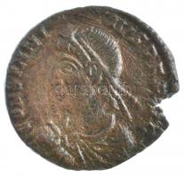 Római Birodalom / Aquileia / II. Constantius 337-361. AE4 bronz (3,81g) T:2 kitörés Roman Empire / Aquileia / Constantius II 337-361. AE4 bronze CONSTANT-IVS PF AVG / FEL TEMP REPAR[-ATIO] - AQS dot (3,81g) C:XF crack RIC VIII 102