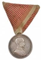 1914. "Ferenc József II. osztályú Ezüst Vitézségi Érem" jelzetlen Ag kitüntetés mellszalaggal. Szign.: Tautenhayn T:2 Hungary 1914. "Silver Gallantry Medal, 2nd Class" Ag decoration without hallmark, with ribbon. Sign.: Tautenhayn C:XF NMK 133.