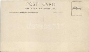 Komárom, Komárnó; katonatiszt emmlékmű előtt / K.u.k. military officer in front of a monument. photo