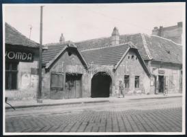 cca 1930 Budapest, Óbuda, Lajos utca 96., nyomda és vegyesbolt, eredeti fotó hátoldalon feliratozva, szép állapotban, 8×11 cm