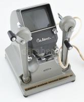 cca 1960-1970 "Selena" szovjet filmnéző és szerkesztő készülék 8 mm-es filmhez, fém házzal...