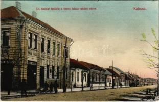 Kalocsa, Dr. Sziklai épülete a Szent István utcára nézve, Hegyi Aladár üzlete. Jurcsó Antal tulajdona és kiadása
