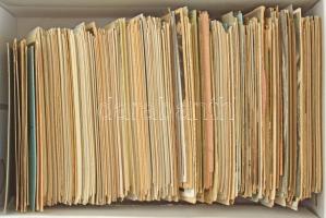 Több mint 670 db régi külföldi városképes lap jobbakkal. Érdekes vegyes anyag!!!