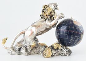 Brunel, olasz földgömb oroszlánnal, ezüst borítású műgyanta. Jelzett, hibátlan, m: 20 cm