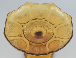 Borostyán üveg kínáló, kis kopásokkal, m: 15,5cm