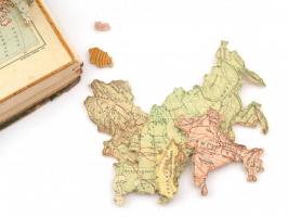 Világrészek összerakható térképe, kirakós játék (puzzle), 1930-1940 körül, Kókai Lajos kiadása. Fa, ...