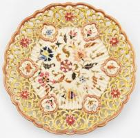 Zsolnay 1887-1889 historizáló, áttört tányér. Kézzel festett, jelzett, kopásokkal. Formaszám 2241. d: 22 cm