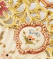 Zsolnay 1887-1889 historizáló, áttört tányér. Kézzel festett, jelzett, kopásokkal. Formaszám 2241. d...