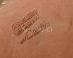 Komlós art deco női akt, mázas kerámia, jelzett, nyakánál restaurált, m: 26,5 cm