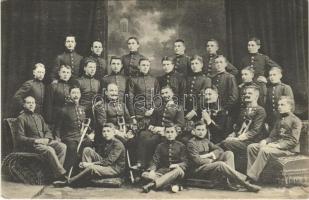 Nagyszeben, Hermannstadt, Sibiu; kiskatonák csoportképe. Emil Fischer fényképész / K.u.k. military cadets group picture