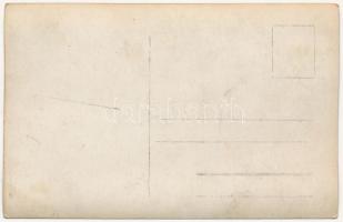 ~1915 Belgrád, Belgrade, Beograd; osztrák-magyar katonák árulót akasztanak a Fő téren a Balkán száll...