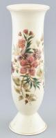 Zsolnay virág mintás váza. Kézzel festett, jelzett hajszálrepedéssel, 27,5 cm