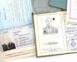 1988-1994 Fényképes útlevél, bejegyzésekkel, benne 2 db valutalappal + 1955-1972 ugyan annak a szemé...