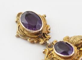 Ezüst (Ag) melltű függő, 6db ametiszttel és tenyésztett gyöngyökkel ékítve, jelzés nélkül, 7,5x4,5cm...