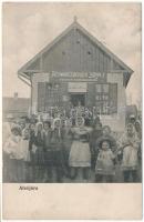 1918 Alsójára, Iara de Jos, Iara; Schwarczberger Mihály zsidó vegyeskereskedő üzlete és saját kiadása / Jewish shop