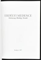 Pataki János: Erdélyi-medence. Kalotaszeg, Mezőség, Torockó. Fényképezte és szerkesztette: - -. Bp.,...