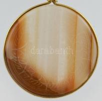 Aragonit nyaklánc, keleti mintás kerek medállal, d: 4,5 cm, h: 54 cm