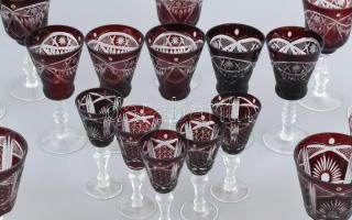 20 db vegyes bordó kristály pohár, szép állapotban