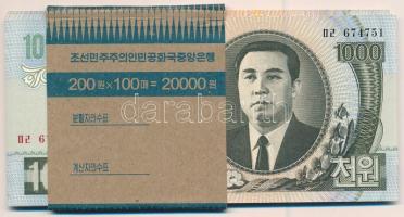 Észak-Korea 2002. 1000W (30x) sorszámkövetők, nem saját banki kötegelővel T:I North Korea 2002. 1000 Won (30x) consecutive serials, in original, not the own wrapper C:UNC Krause P#45