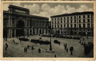 Firenze, Piazza Vittorio Emanuele / square, tram, automobiles (EK)