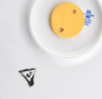 Zsolnay emeletes sütemény kínáló, jelzett, minimális kopással, m: 36 cm